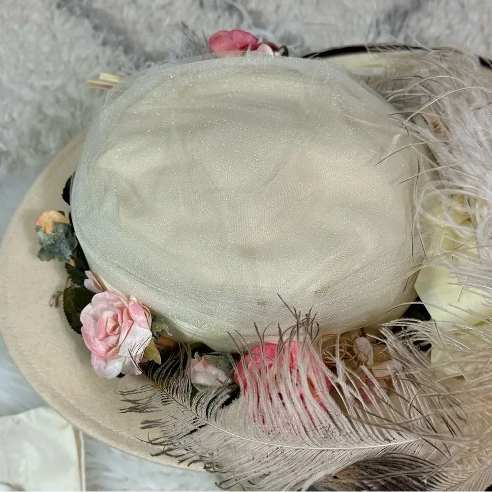 VINTAGE and elegant Cream Floral wool Hat with Veil